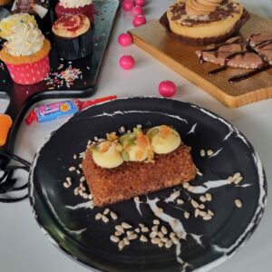 Spiced Carrot & Wallnut Cake GF*